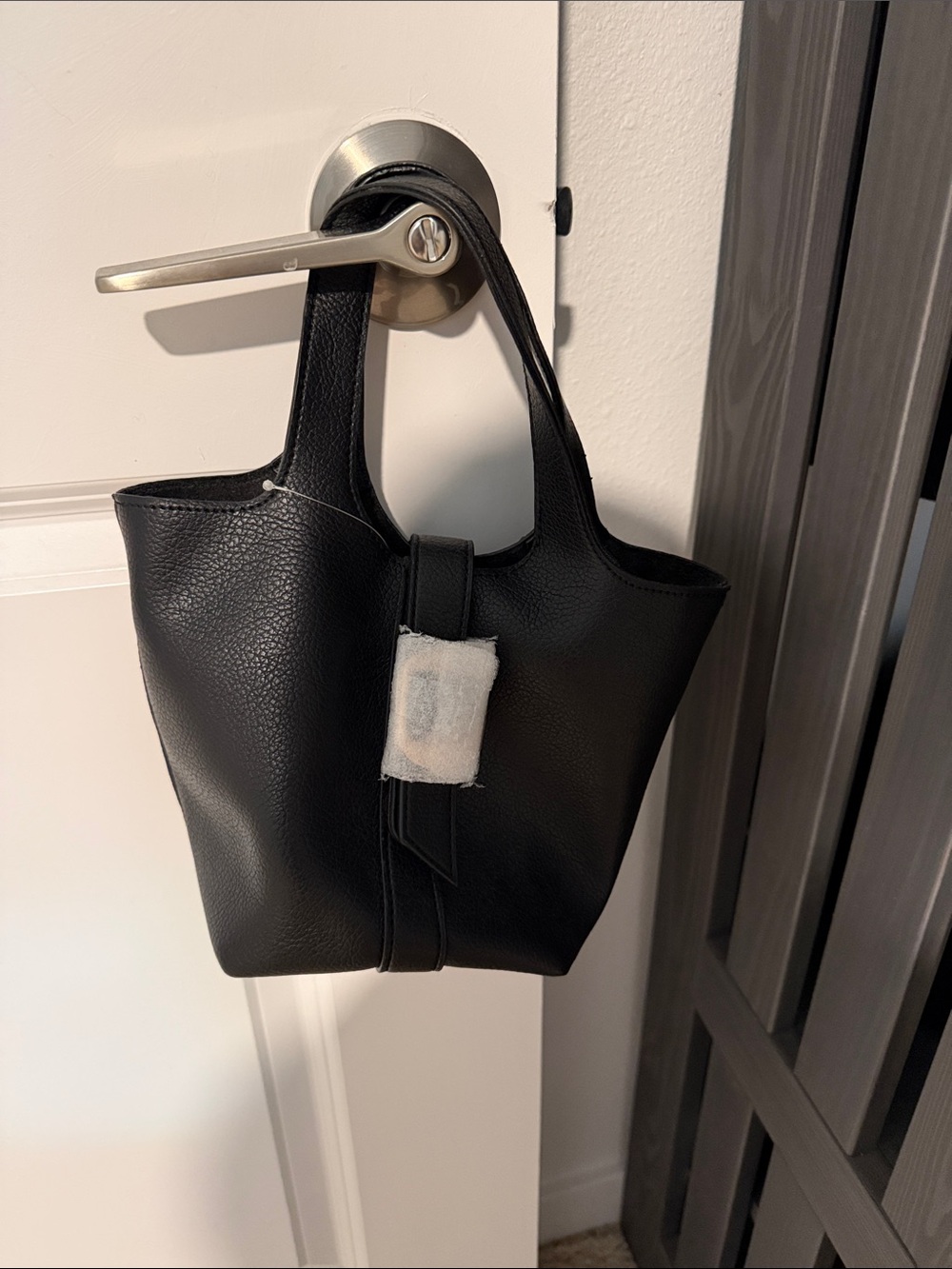 Black Peddled Mini Bucket Tote